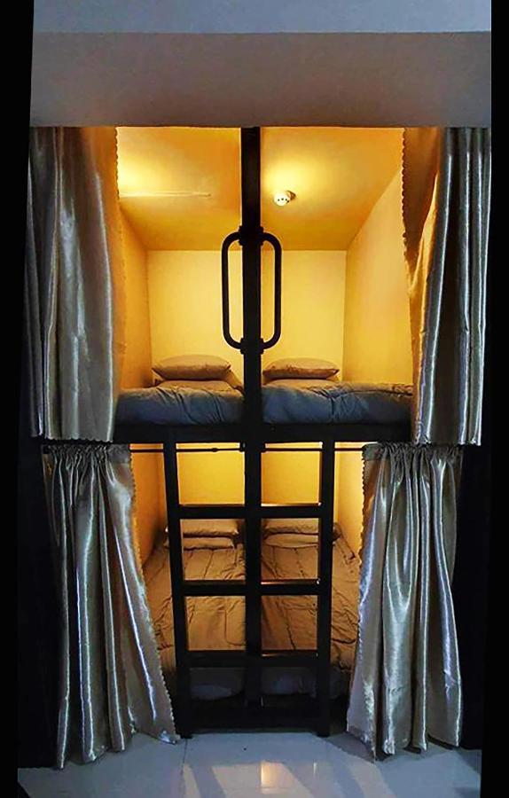 C Place - Capsule A Pasay Ngoại thất bức ảnh